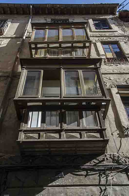 Toledo 104 - casa - balcones.jpg
